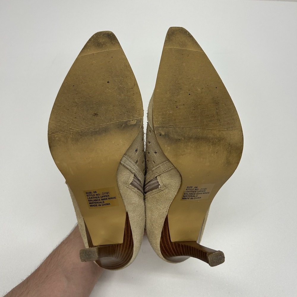 Newport News Suede Laser Cut Out Ankle Boots Booties Western Pointed Toe Size 6 - Picture 12 of 14